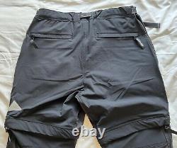 And Wander 2 way Trek pants / shorts Black Size 6 (XL) BNWT