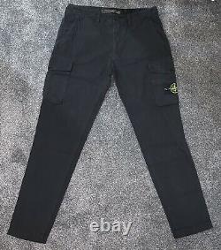 Authentic Stone Island Cargo Pants / Trousers W 32 (accepting offers)