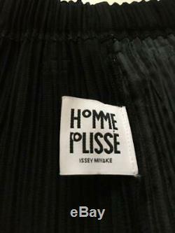 HOMME PLISSE issey miyake short pants bottoms trousers black size 2 MINT