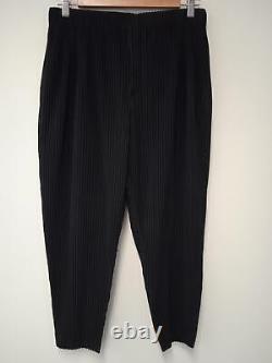 ISSEY MIYAKE Men's Black Homme Plisse Technical Pleated Trousers Size UK30