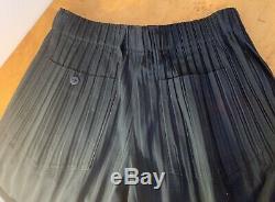 Issey Miyake Men AW12 Pleated Black Trousers / Size 2 (US M)