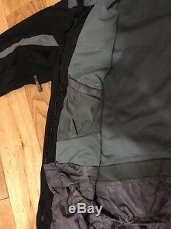Mens North Face Ski Jacket And Trousers / Salopettes Size large