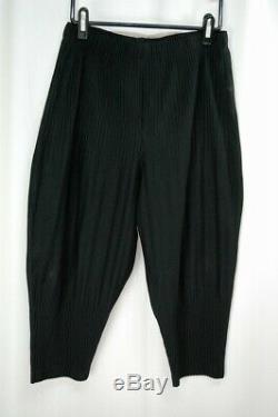 Special Price HOMME PLISSE ISSEY MIYAKE Black Men's Cropped Pants size3 284 1869