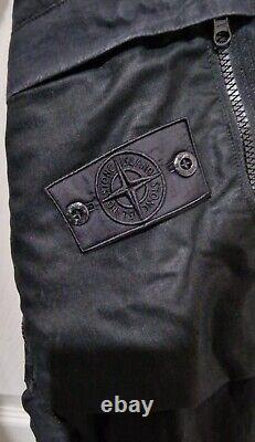 Stone Island Shadow Project Cropped Cargo Trousers Black L (48)